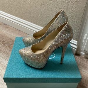 Betsy Johnson pumps